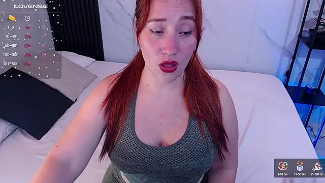 Snapshot of hotpawgmilf chatting on January 10, 2025, 6:31 am hotpawgmilf online show from January 10, 2025, 6:31 am