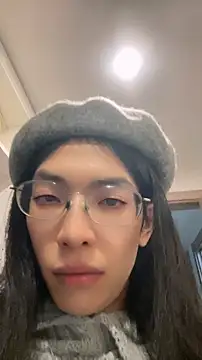 CrytinaSissyCrossdress online show from October 26, 2025, 3:40 pm