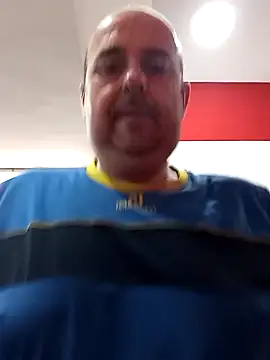 Snapshot of Hot-pico76 chatting on February 3, 2025, 8:35 am Hot-pico76 online show from February 3, 2025, 8:35 am