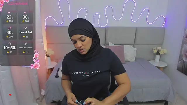 Snapshot of nashiira_ chatting on December 3, 2024, 7:33 pm nashiira online show from December 3, 2024, 7:33 pm