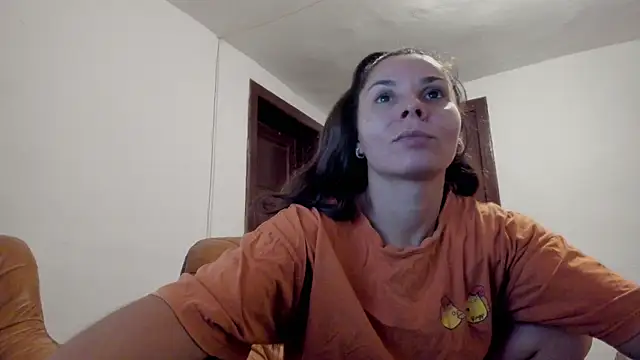 Snapshot of EasyAcee chatting on September 21, 2025, 6:09 pm EasyAcee online show from September 21, 2025, 6:09 pm