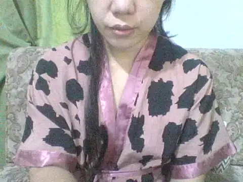 Snapshot of spankmybootyxxx chatting on February 23, 2025, 1:24 am spankmybootyxxx online show from February 23, 2025, 1:24 am