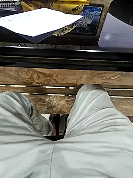 Snapshot of hornydick4you chatting on November 14, 2025, 4:55 am hornydick4you online show from November 14, 2025, 4:55 am