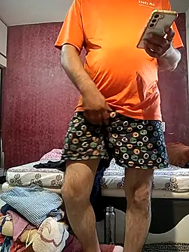 Snapshot of hornydick4you chatting on November 15, 2025, 5:16 am hornydick4you online show from November 15, 2025, 5:16 am