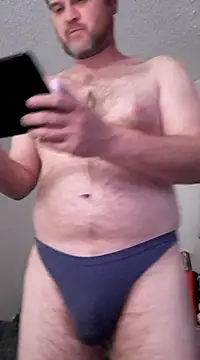 Snapshot of EZYves chatting on December 5, 2024, 12:08 am EZYves online show from December 5, 2024, 12:08 am