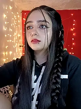 IvonneT online show from March 16, 2025, 11:14 pm