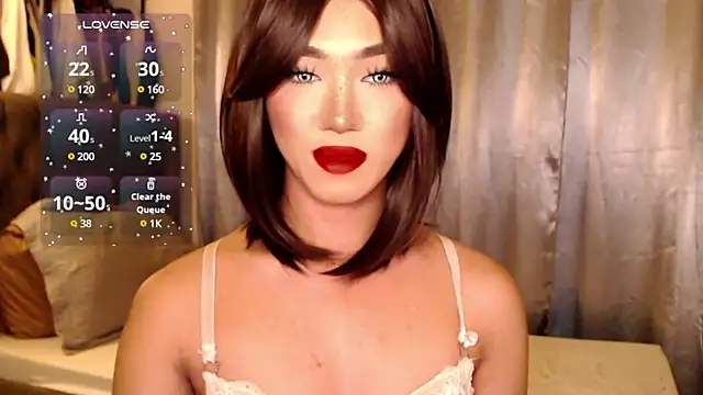 Snapshot of Local_Hoelyx chatting on January 17, 2025, 6:44 pm Local Hoelyx online show from January 17, 2025, 6:44 pm