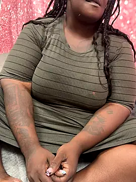 Snapshot of bbwkandi94 chatting on October 30, 2025, 5:24 pm bbwkandi94 online show from October 30, 2025, 5:24 pm