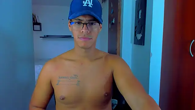 Snapshot of _John_Boy_ chatting on December 28, 2024, 10:02 pm John Boy online show from December 28, 2024, 10:02 pm