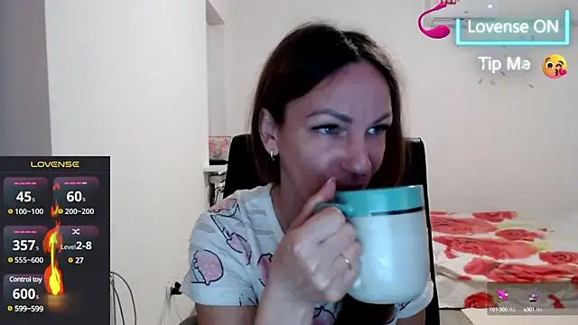 Snapshot of Masha-Mashenka1 chatting on March 21, 2025, 9:56 pm Masha-Mashenka1 online show from March 21, 2025, 9:56 pm