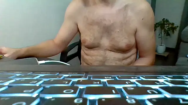 Snapshot of Horney_boy86 chatting on September 17, 2025, 10:44 pm Horney boy86 online show from September 17, 2025, 10:44 pm