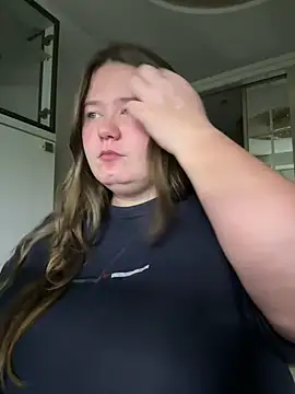 Snapshot of remirann_ chatting on December 21, 2024, 2:47 pm remirann  online show from December 21, 2024, 2:47 pm