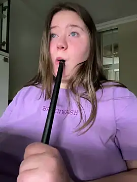 Snapshot of remirann_ chatting on January 6, 2025, 6:41 pm remirann  online show from January 6, 2025, 6:41 pm