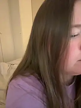 Snapshot of remirann_ chatting on January 7, 2025, 6:03 pm remirann  online show from January 7, 2025, 6:03 pm