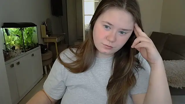 Snapshot of remirann_ chatting on January 15, 2025, 8:30 am remirann  online show from January 15, 2025, 8:30 am