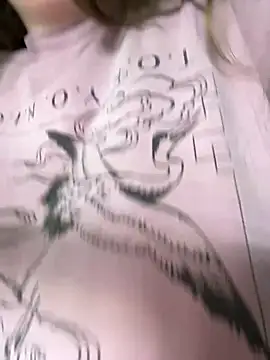 Snapshot of remirann_ chatting on January 25, 2025, 9:14 pm remirann  online show from January 25, 2025, 9:14 pm