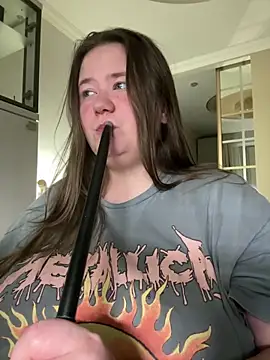 Snapshot of remirann_ chatting on February 28, 2025, 6:20 pm remirann  online show from February 28, 2025, 6:20 pm