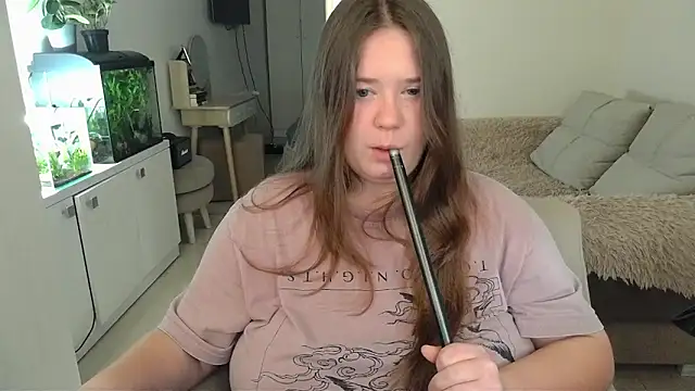 Snapshot of remirann_ chatting on March 14, 2025, 1:13 pm remirann  online show from March 14, 2025, 1:13 pm