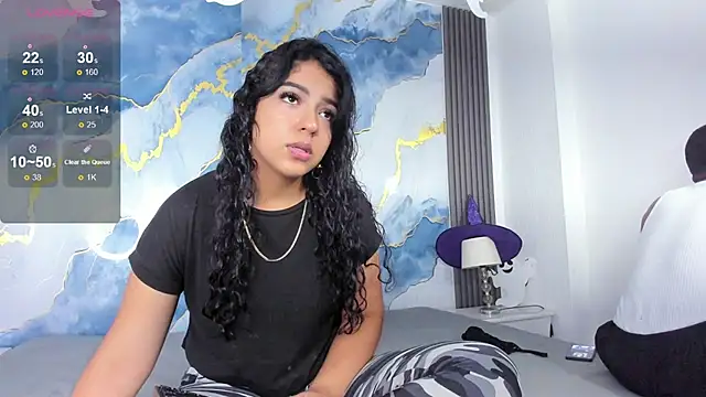 Snapshot of Kylieandjhonny chatting on October 27, 2025, 7:29 pm Kylieandjhonny online show from October 27, 2025, 7:29 pm