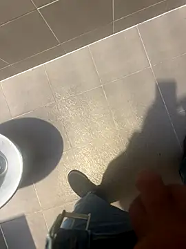 Snapshot of Cezar993 chatting on September 26, 2025, 4:11 pm Cezar993 online show from September 26, 2025, 4:11 pm