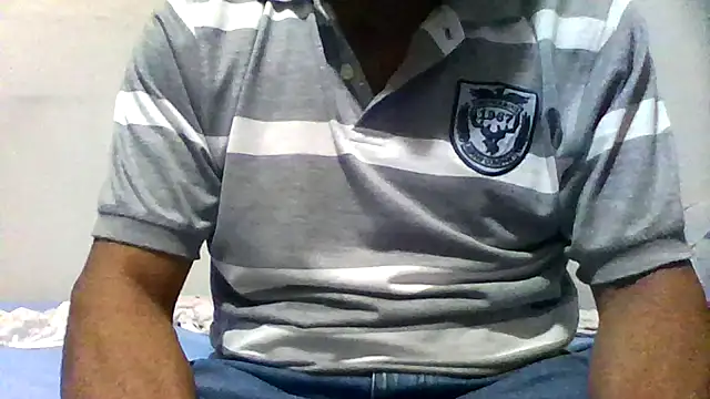 Snapshot of SAFADINHO-25 chatting on January 1, 2025, 3:45 am SAFADINHO-25 online show from January 1, 2025, 3:45 am