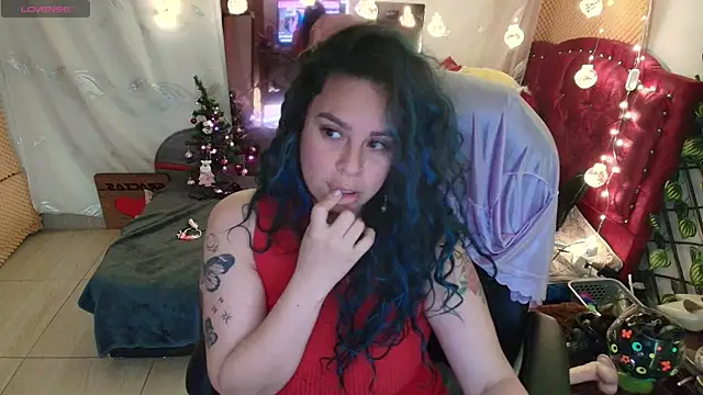 Snapshot of elektra_32 chatting on December 9, 2024, 4:34 am elektra 32 online show from December 9, 2024, 4:34 am