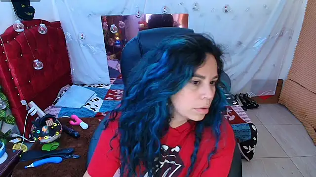 Snapshot of elektra_32 chatting on January 11, 2025, 4:27 am elektra 32 online show from January 11, 2025, 4:27 am