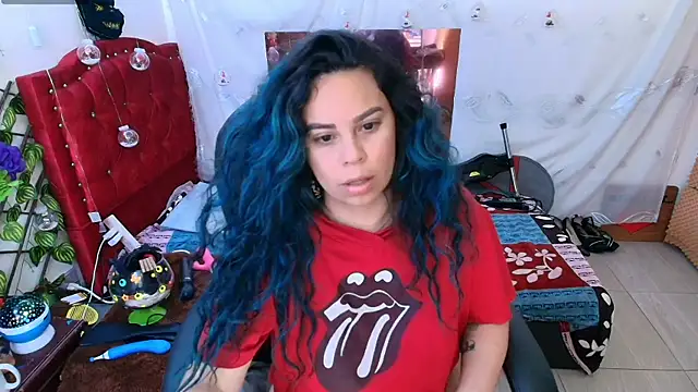 Snapshot of elektra_32 chatting on January 11, 2025, 7:28 am elektra 32 online show from January 11, 2025, 7:28 am