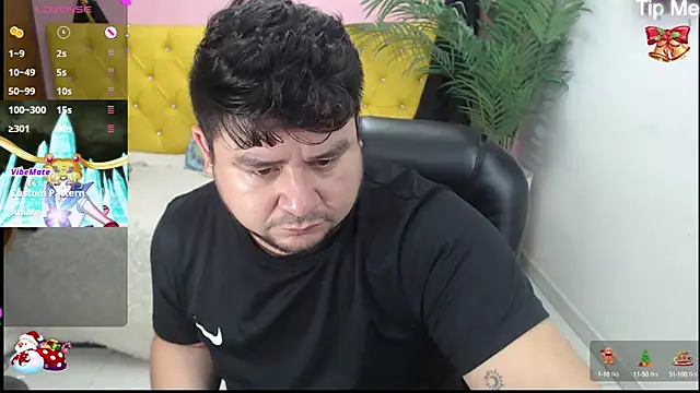 Snapshot of oso_dirty_ chatting on December 12, 2024, 5:26 pm oso dirty online show from December 12, 2024, 5:26 pm