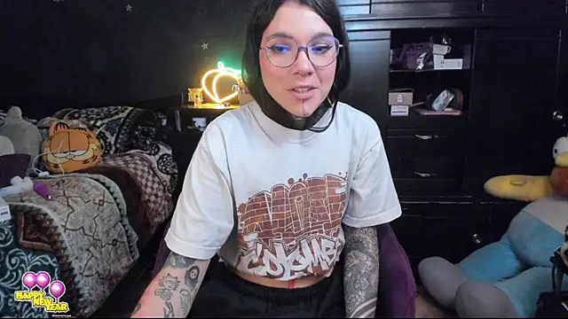 Snapshot of Lilmarieee chatting on January 3, 2025, 1:05 am Lilmarieee online show from January 3, 2025, 1:05 am