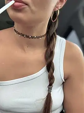 Snapshot of YOUR-KARINA chatting on March 3, 2025, 7:10 am YOUR-KARINA online show from March 3, 2025, 7:10 am