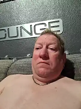 Snapshot of tomtom111111 chatting on December 15, 2024, 1:02 am tomtom111111 online show from December 15, 2024, 1:02 am