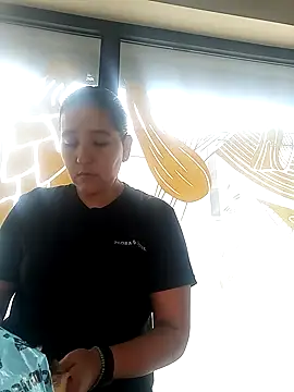 Snapshot of Gatubela212 chatting on February 7, 2025, 12:06 pm Gatubela212 online show from February 7, 2025, 12:06 pm