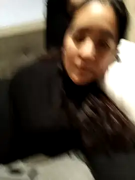 Snapshot of Gatubela212 chatting on October 31, 2025, 11:17 pm Gatubela212 online show from October 31, 2025, 11:17 pm