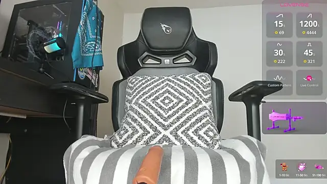 Snapshot of Redjina_Angel chatting on September 22, 2025, 1:24 pm Redjina Angel online show from September 22, 2025, 1:24 pm