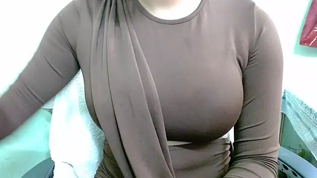 Snapshot of sweet-alia chatting on October 5, 2025, 12:47 pm sweet-alia online show from October 5, 2025, 12:47 pm