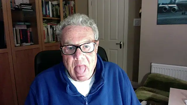 Snapshot of Oldpistolpete chatting on February 7, 2025, 5:51 pm Oldpistolpete online show from February 7, 2025, 5:51 pm