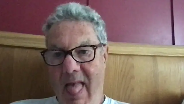 Snapshot of Oldpistolpete chatting on September 30, 2025, 9:03 am Oldpistolpete online show from September 30, 2025, 9:03 am