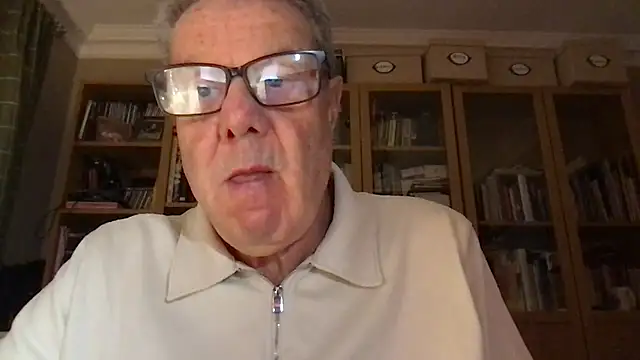 Snapshot of Oldpistolpete chatting on November 9, 2025, 6:06 pm Oldpistolpete online show from November 9, 2025, 6:06 pm