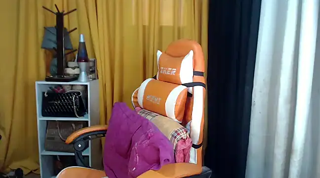 Snapshot of Deliciouscumsxz chatting on December 3, 2024, 12:35 am Deliciouscumsxz online show from December 3, 2024, 12:35 am