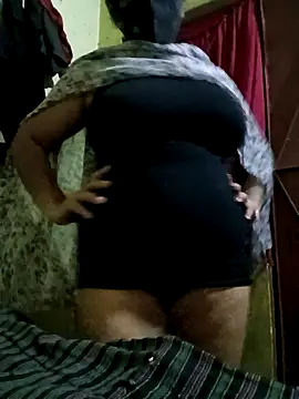 Snapshot of ambika29 chatting on September 28, 2025, 5:40 pm ambika29 online show from September 28, 2025, 5:40 pm