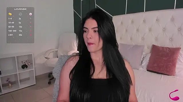 Snapshot of Veronicalanx1 chatting on September 13, 2025, 11:32 am Veronicalanx1 online show from September 13, 2025, 11:32 am