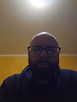 Snapshot of Dolceporco19 chatting on November 1, 2025, 10:28 am Dolceporco19 online show from November 1, 2025, 10:28 am