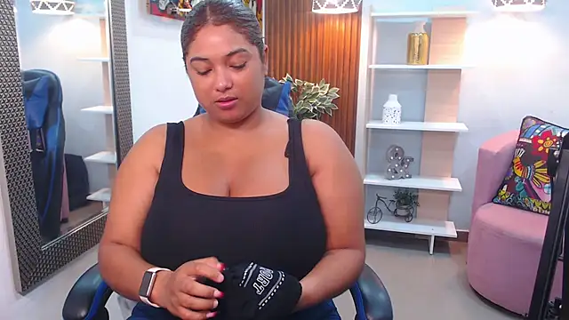 Snapshot of Kenya--Buhle chatting on September 27, 2025, 10:53 am Kenya--Buhle online show from September 27, 2025, 10:53 am