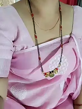 Snapshot of Indian_desi_wife chatting on December 25, 2024, 5:26 am Indian desi wife online show from December 25, 2024, 5:26 am