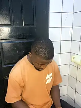 Snapshot of vannycov chatting on November 7, 2025, 11:38 pm vannycov online show from November 7, 2025, 11:38 pm