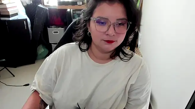 Snapshot of aika-dreams chatting on October 11, 2025, 1:42 pm aika-dreams online show from October 11, 2025, 1:42 pm