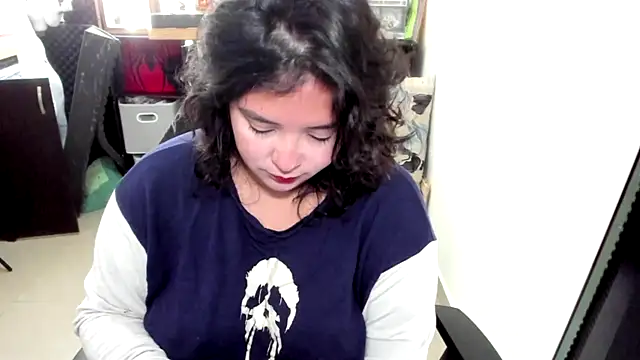 Snapshot of aika-dreams chatting on October 15, 2025, 12:49 pm aika-dreams online show from October 15, 2025, 12:49 pm