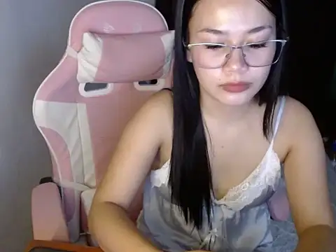 Snapshot of SassyRhonnaxxx chatting on October 26, 2025, 3:51 pm SassyRhonnaxxx online show from October 26, 2025, 3:51 pm