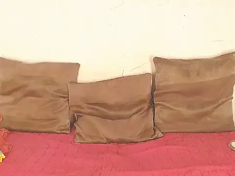 Snapshot of Miss_Kaliffaxx chatting on January 17, 2025, 11:17 am Miss Kaliffaxx online show from January 17, 2025, 11:17 am